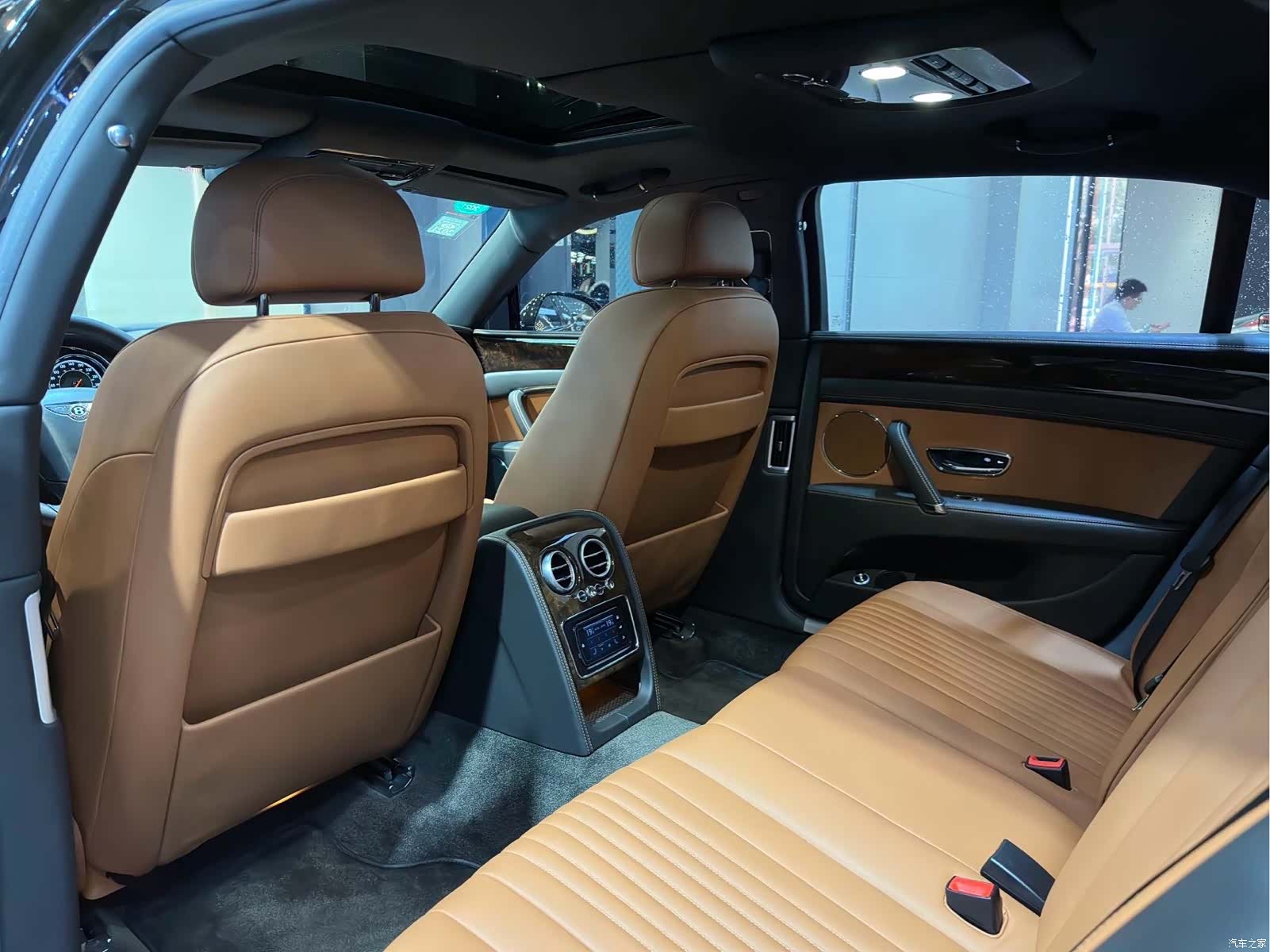 Bentley Flying Spur, 2019 18