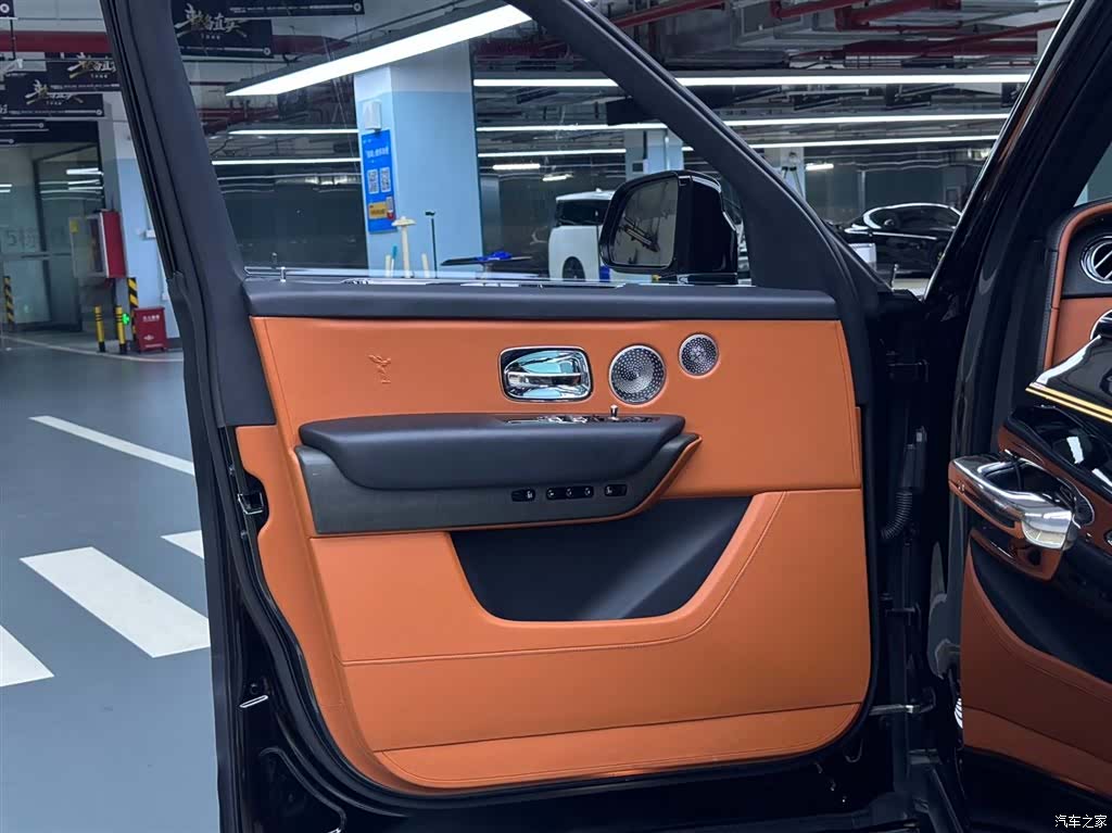 Rolls-Royce Cullinan, 2020 12