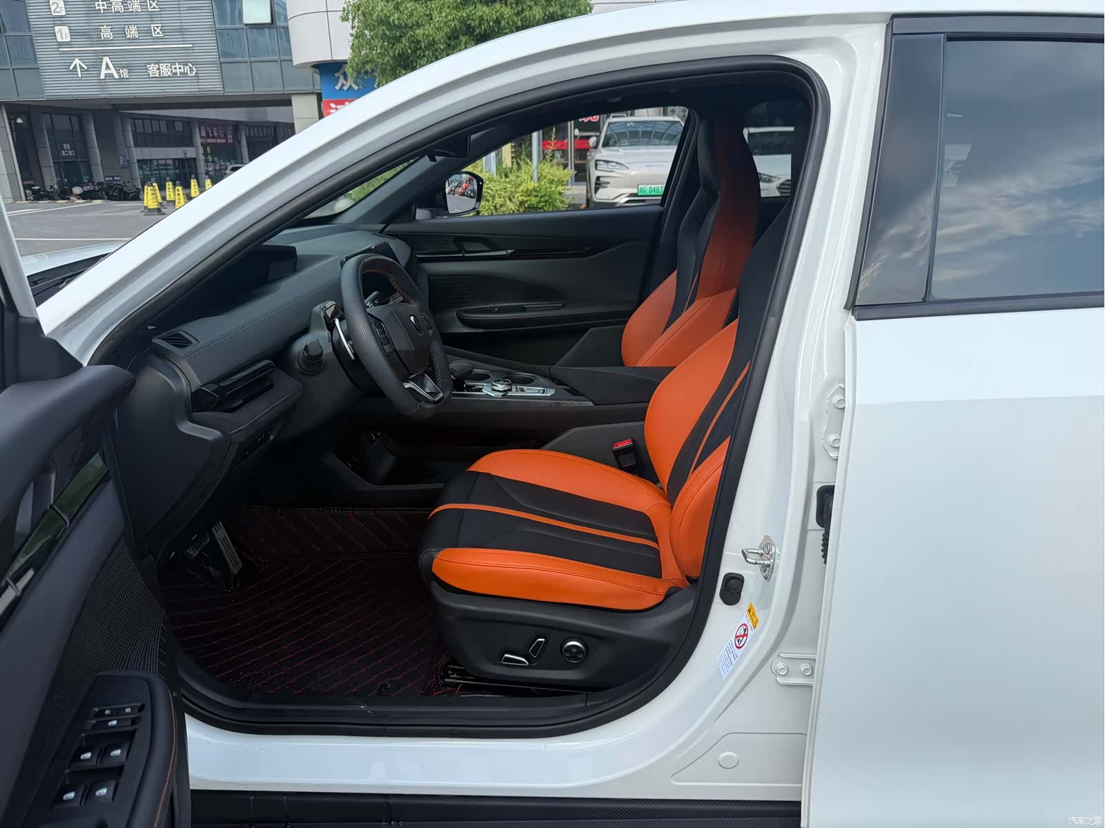 Changan UNI-V, 2024 4