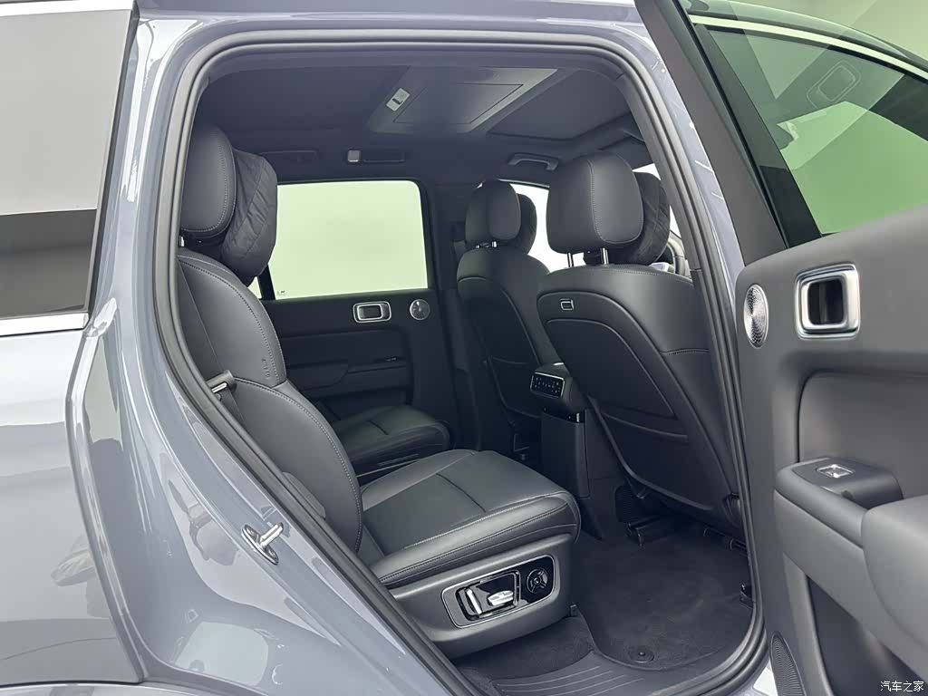 Li Auto L8, 2025 22