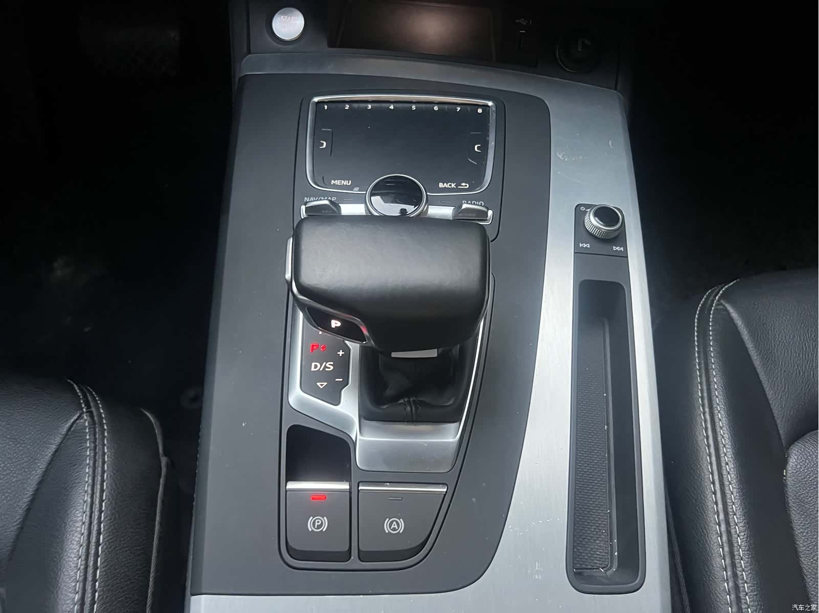 Audi Q5L, 2021 25