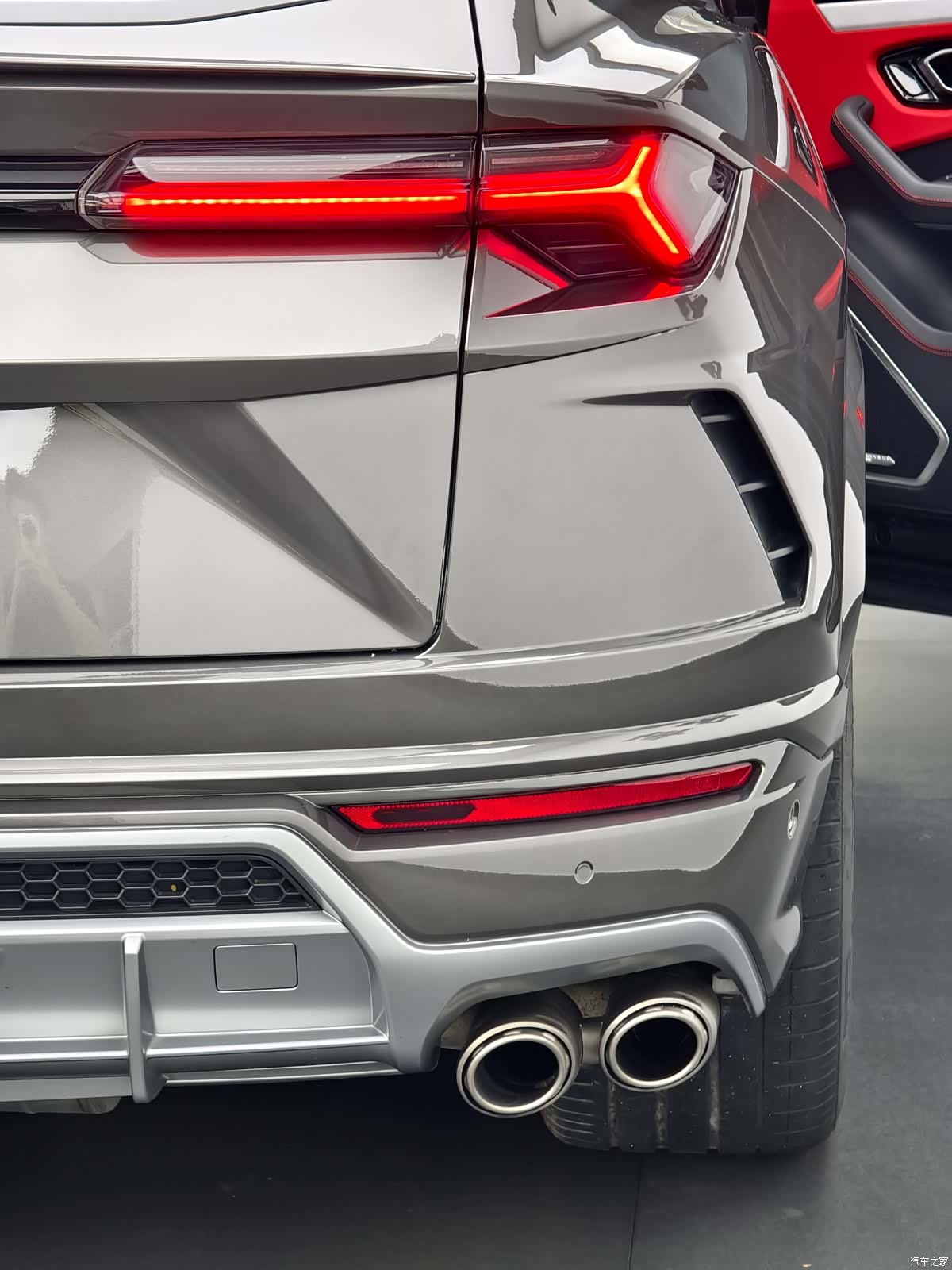 Lamborghini Urus, 2021 16