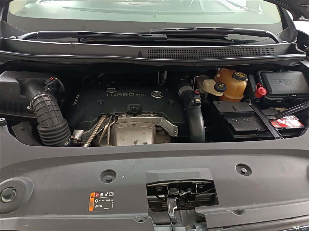 Buick GL8, 2017 20