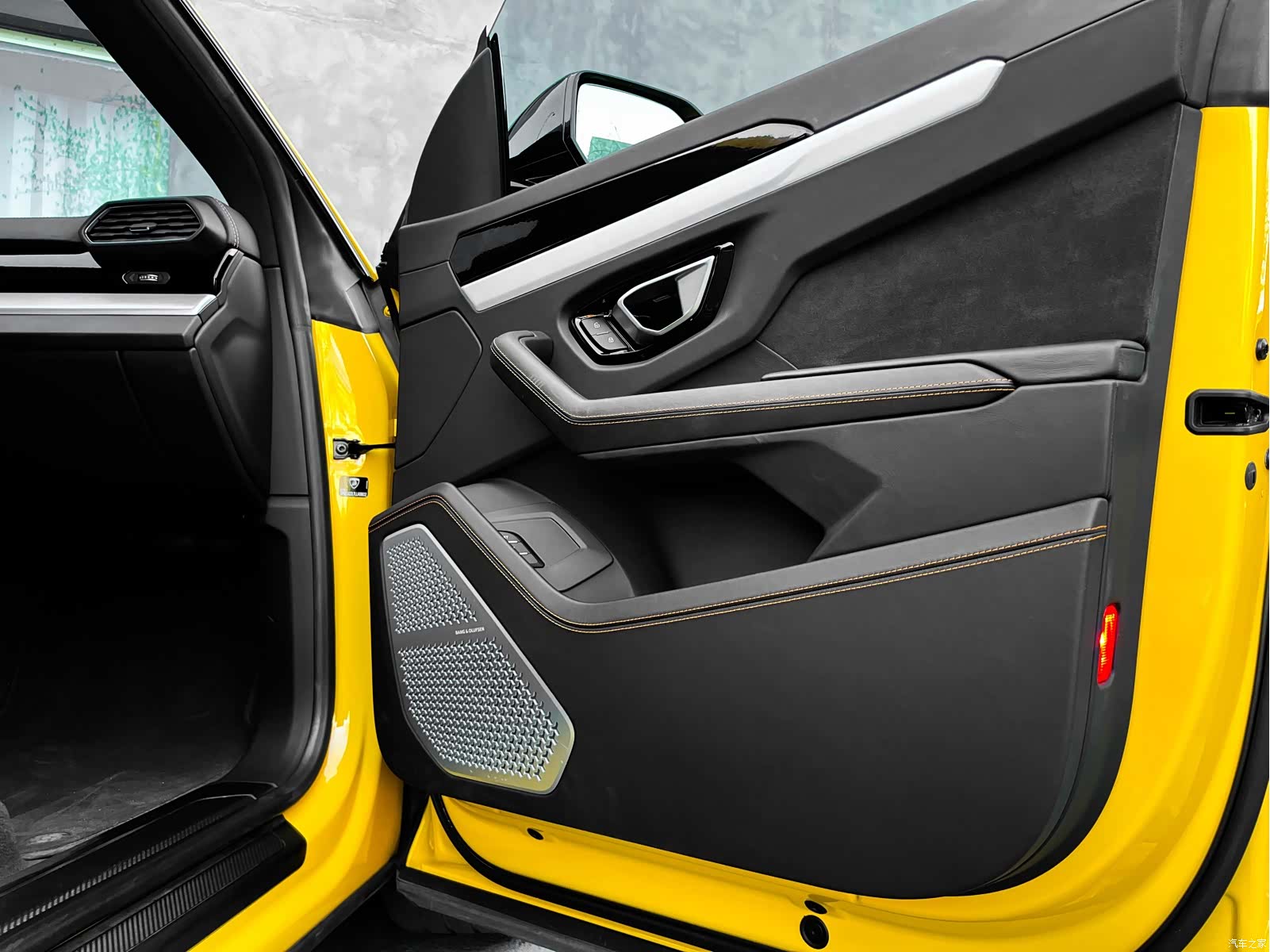 Lamborghini Urus, 2020 18
