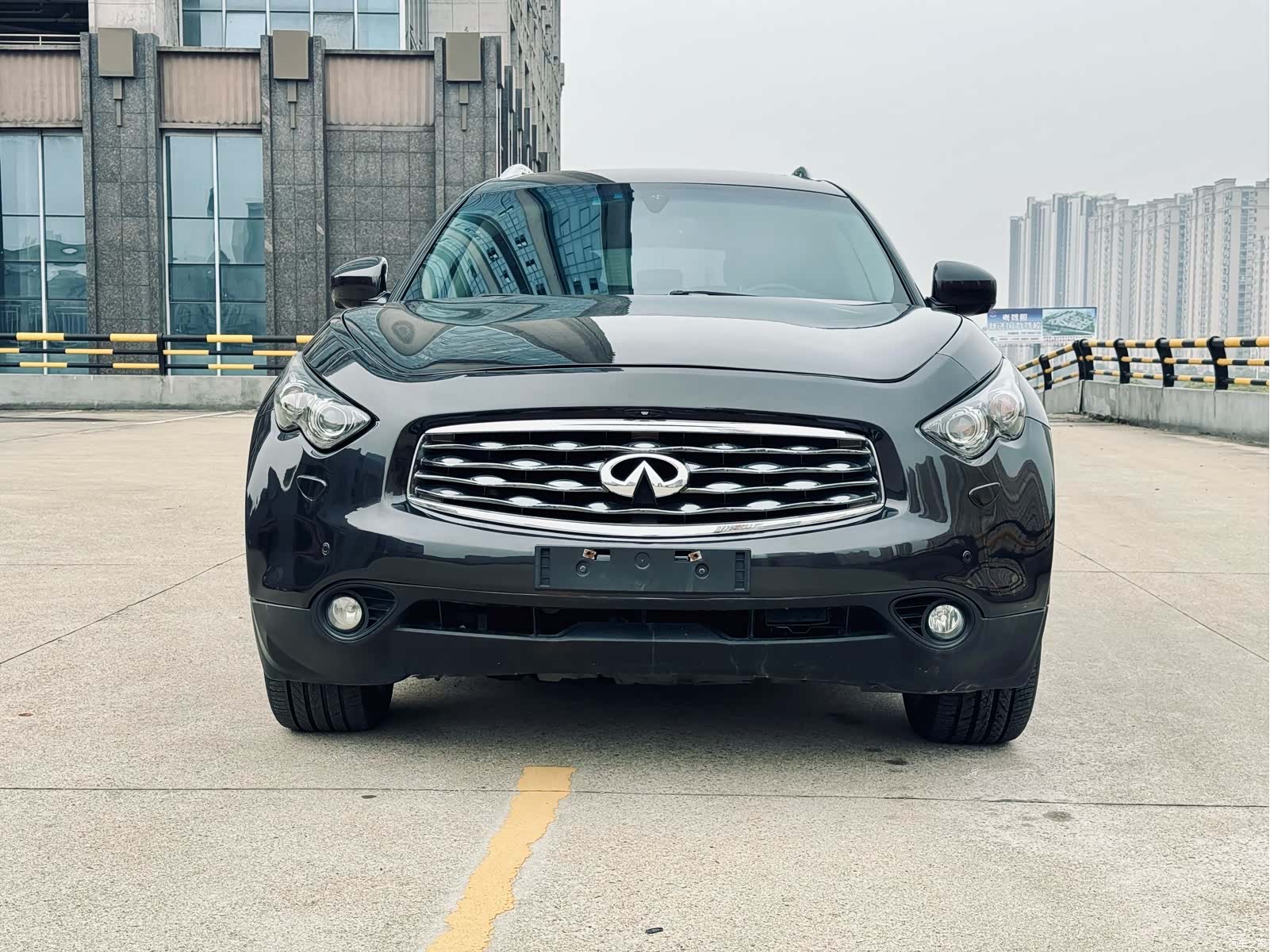 Infiniti FX35, 2011 2