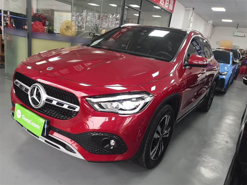 Mercedes-Benz GLA