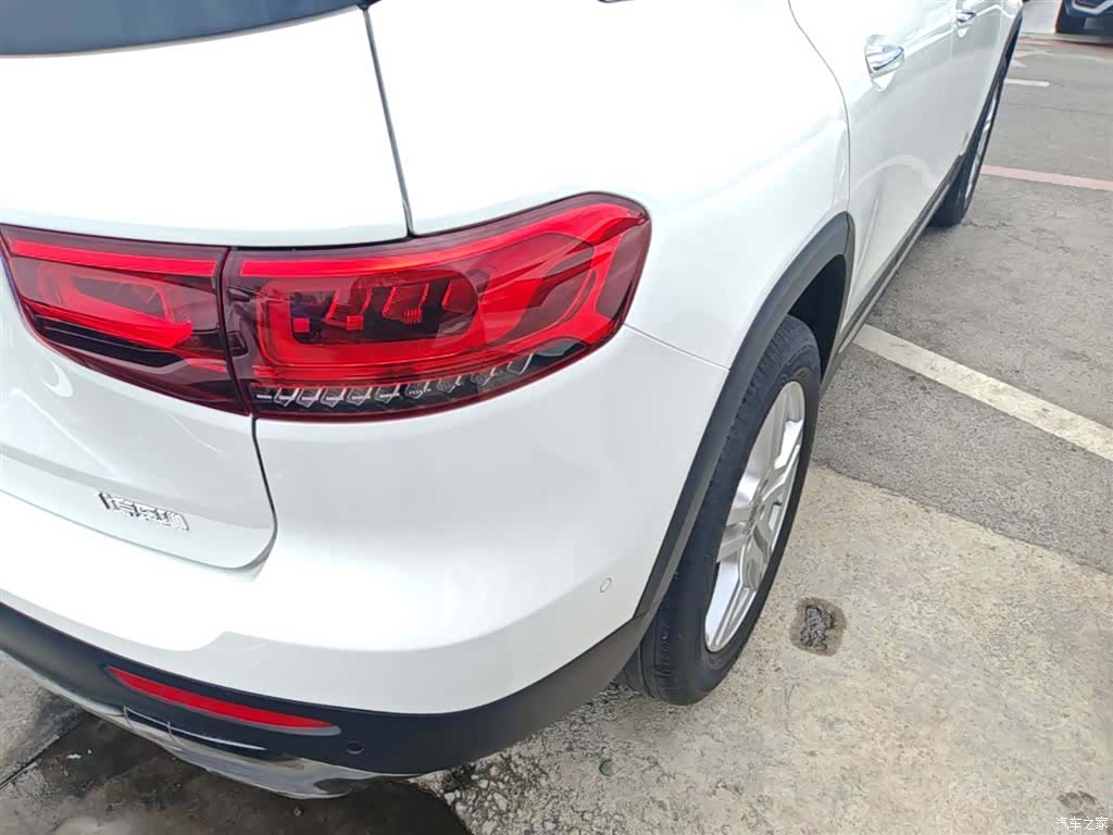 Mercedes-Benz GLB, 2023 8