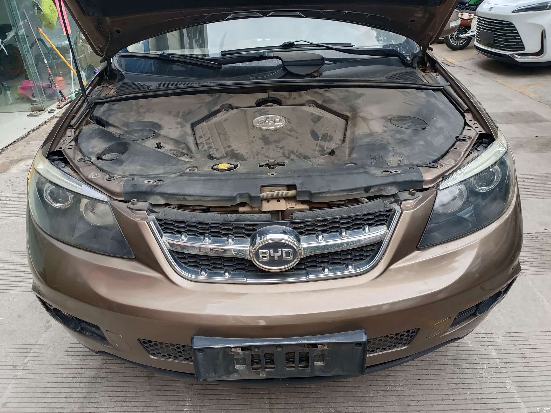 BYD S6, 2016 21