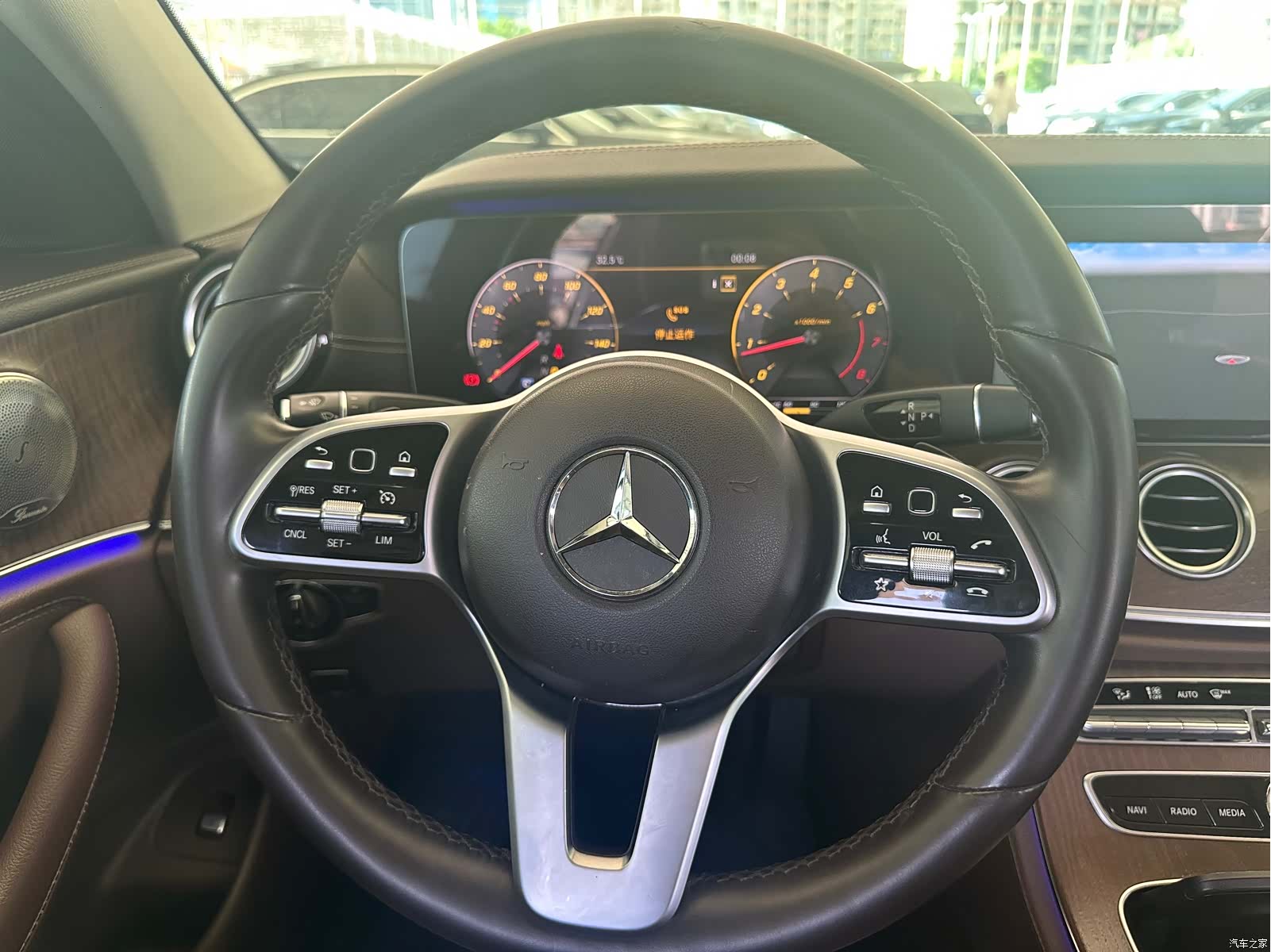 Mercedes-Benz E-Class, 2020 24