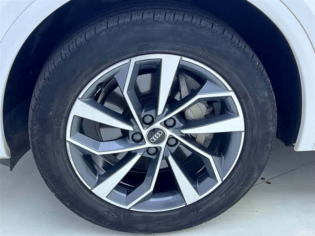 Audi Q5L, 2023 12