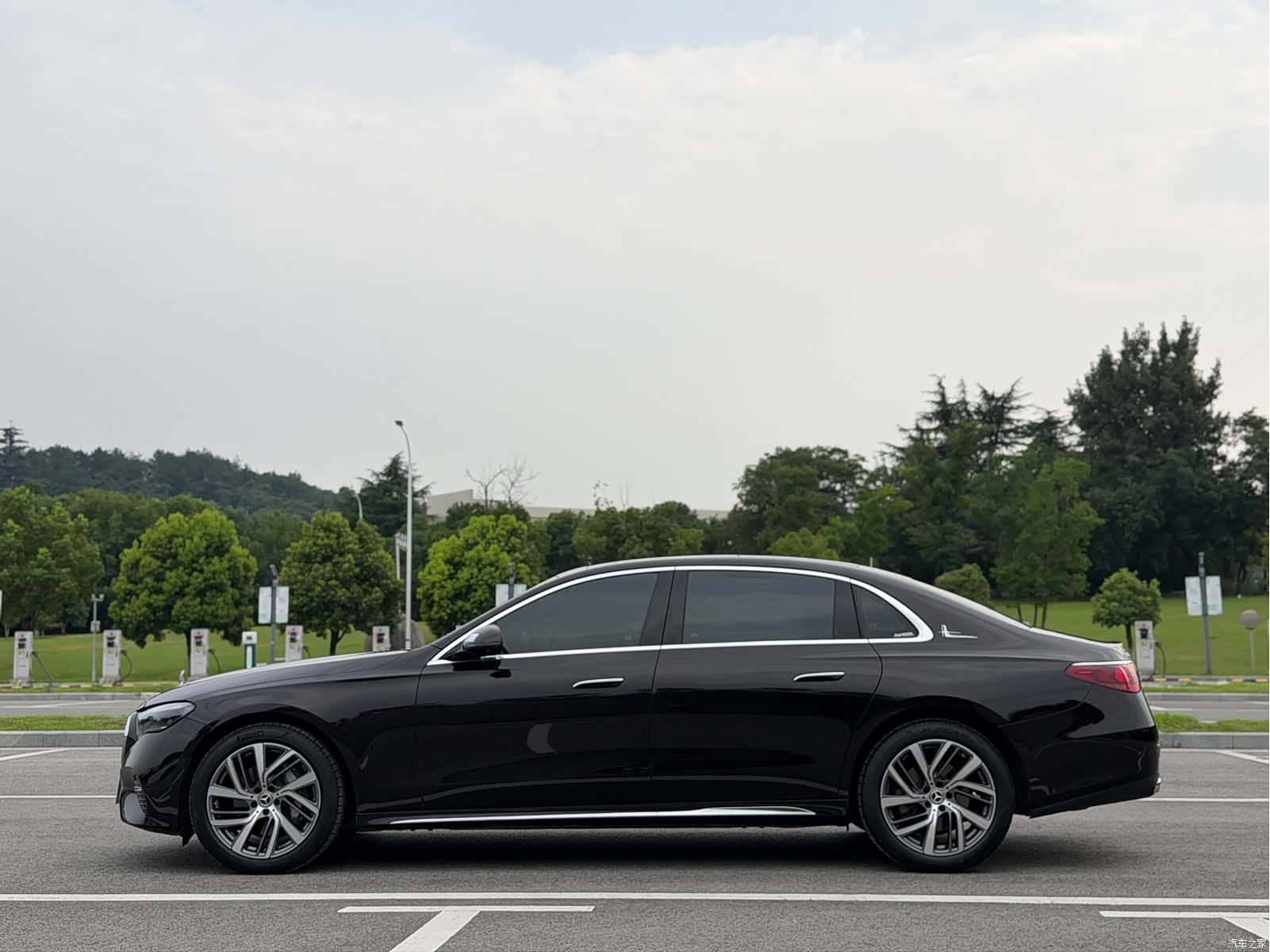 Mercedes-Benz E-Class, 2024 4
