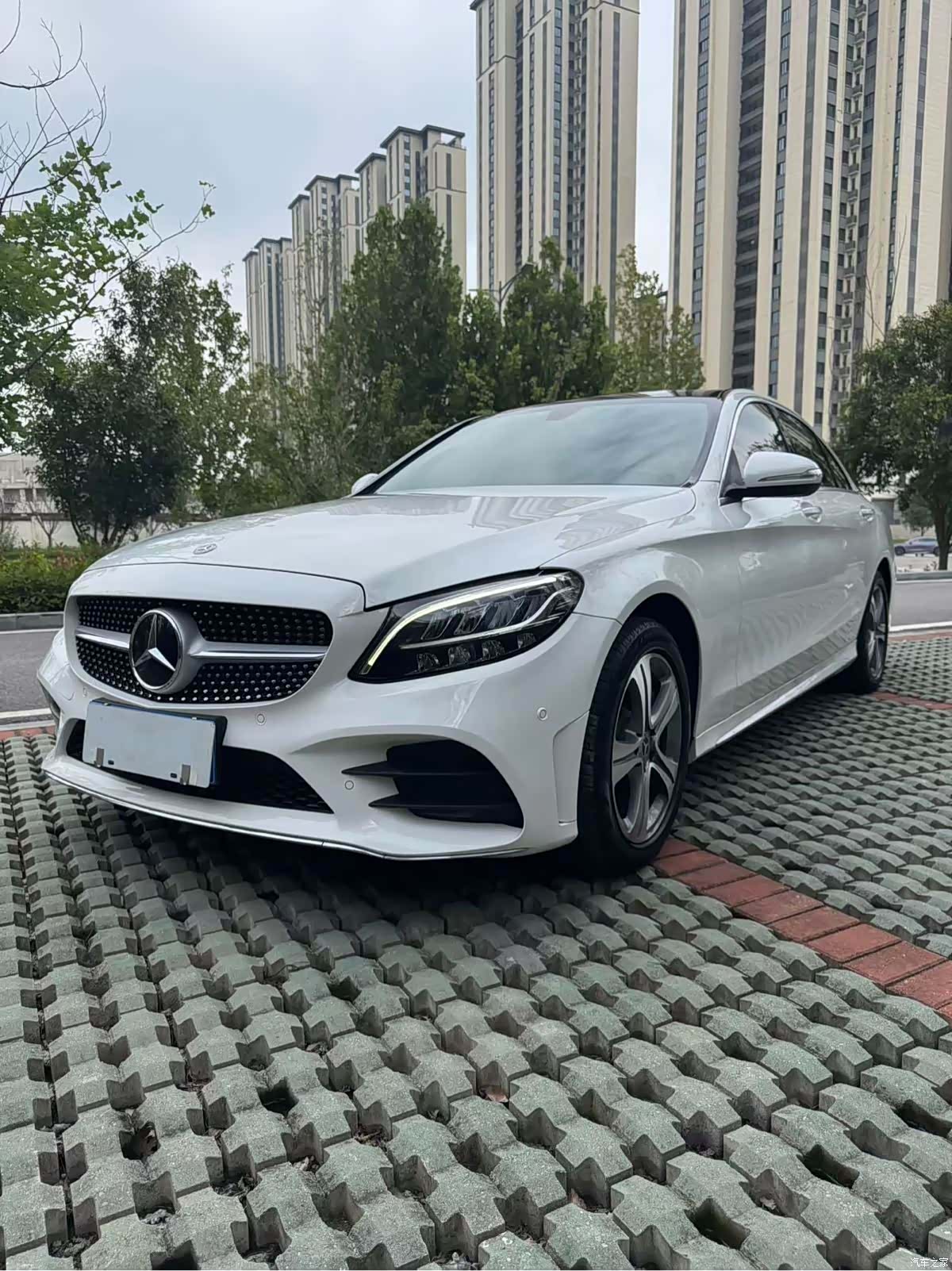 Mercedes-Benz C-Class, 2019 1