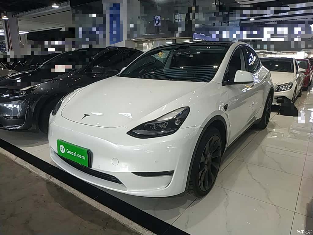 Tesla Model Y, 2022 2