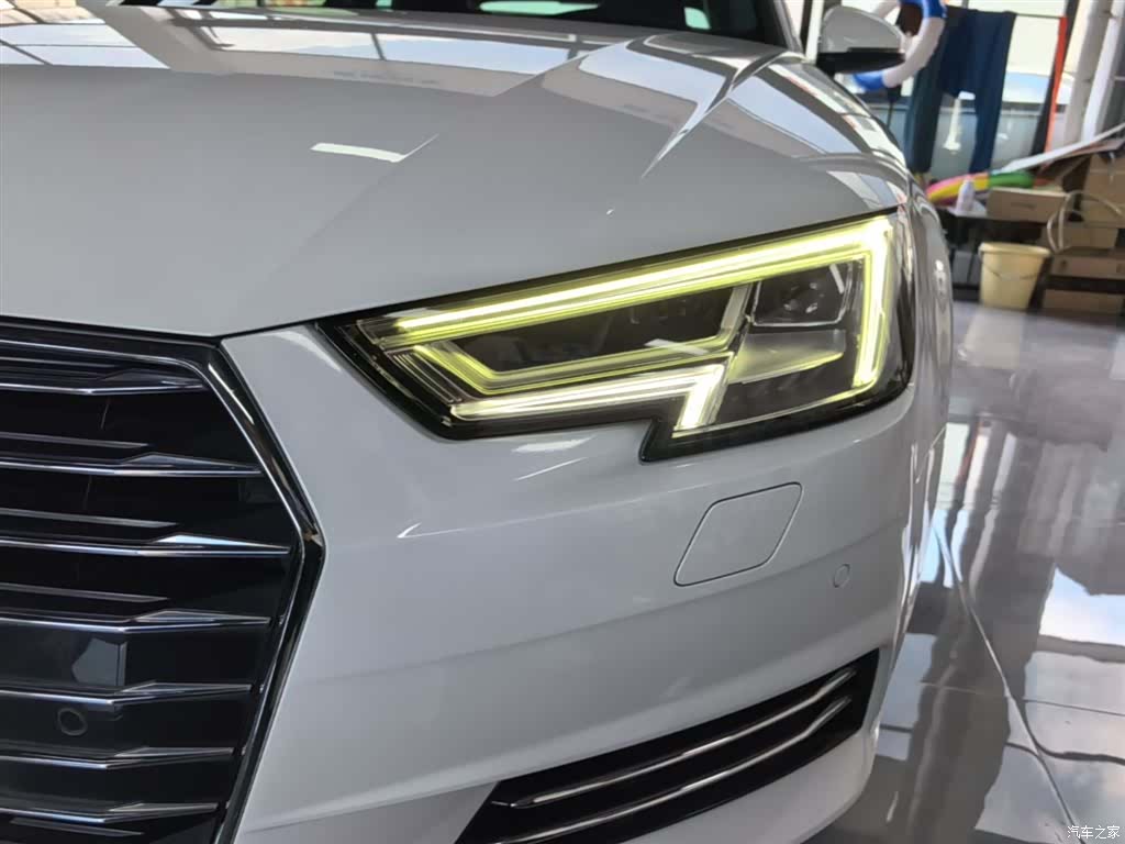 Audi A4L, 2018 24