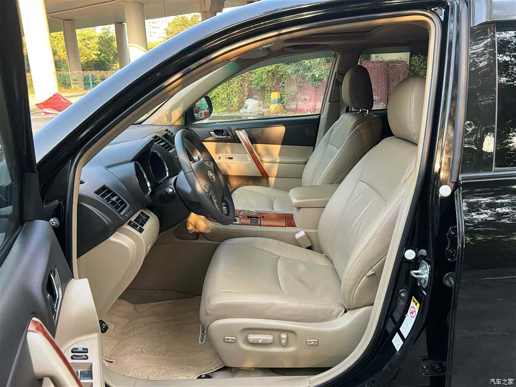 Toyota Highlander, 2011 4