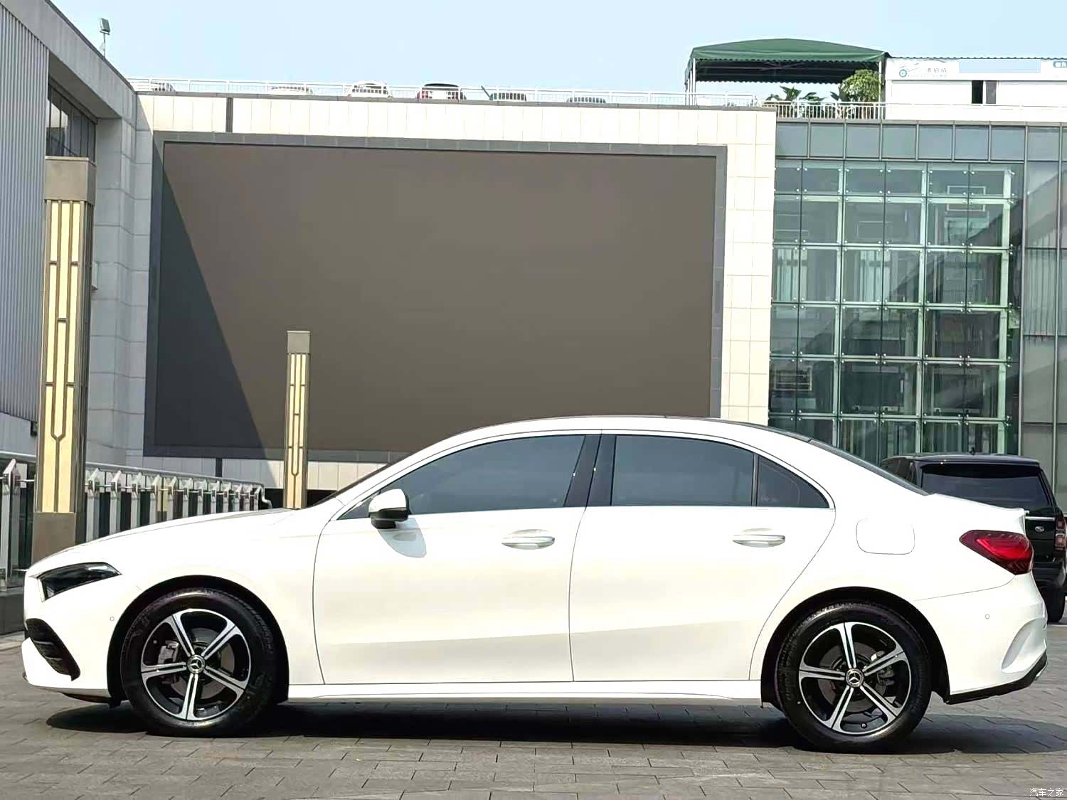 Mercedes-Benz A-Class, 2023 4