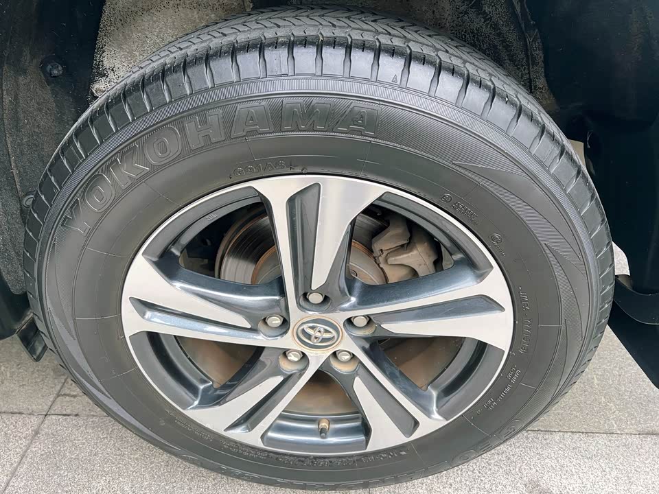 Toyota RAV4 Rongfang