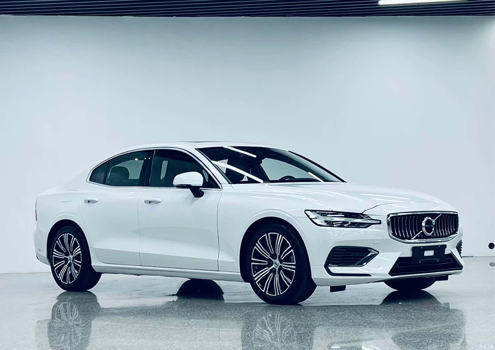 Volvo S60, 2020 3