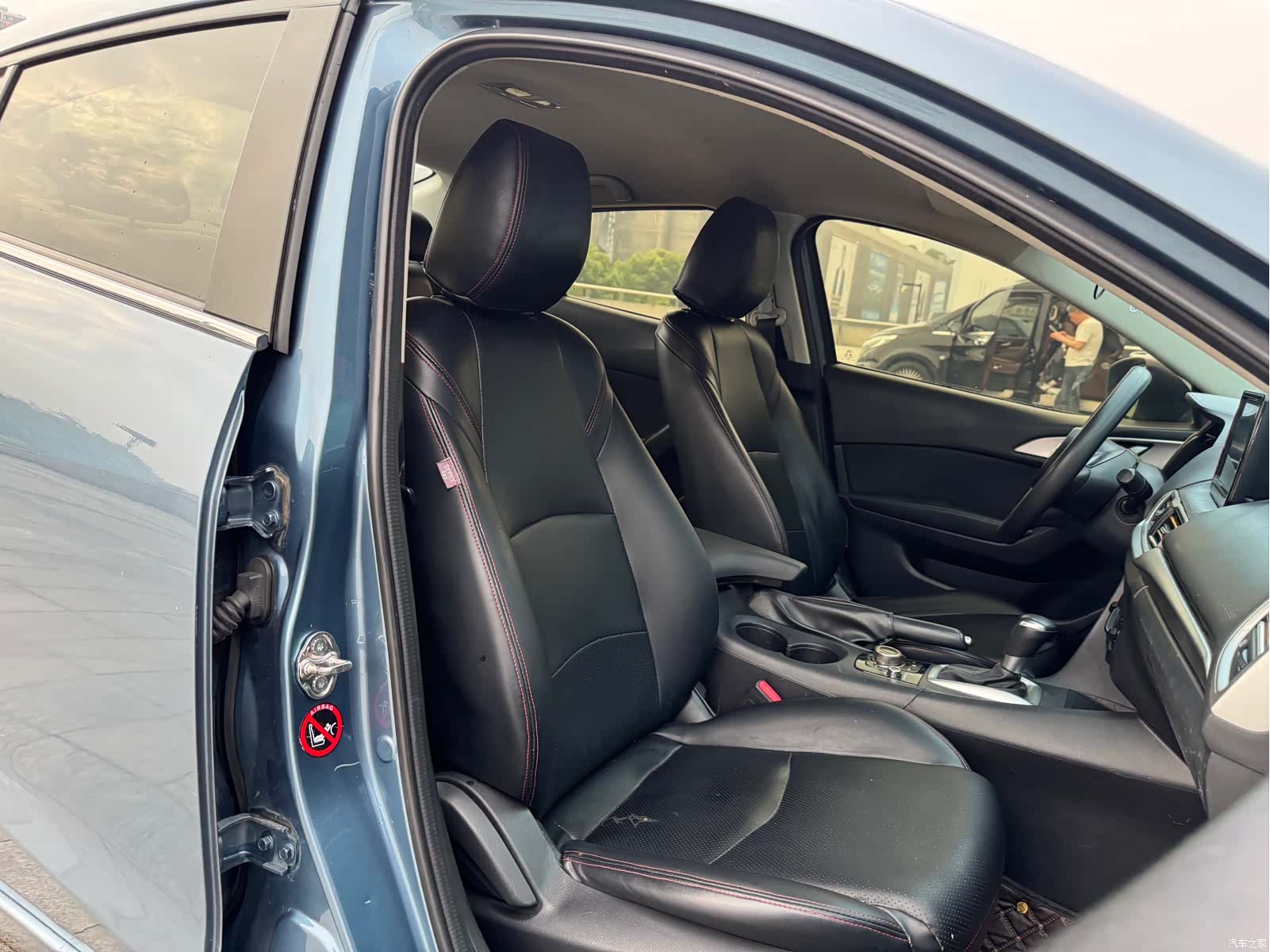 Mazda Mazda3, 2019 10