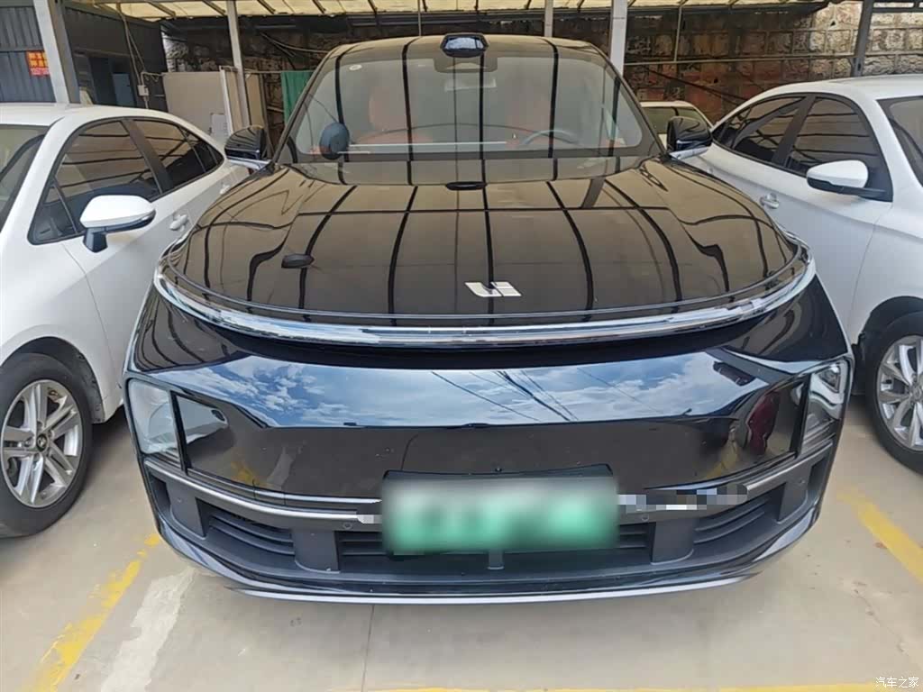 Li Auto L8, 2024 3
