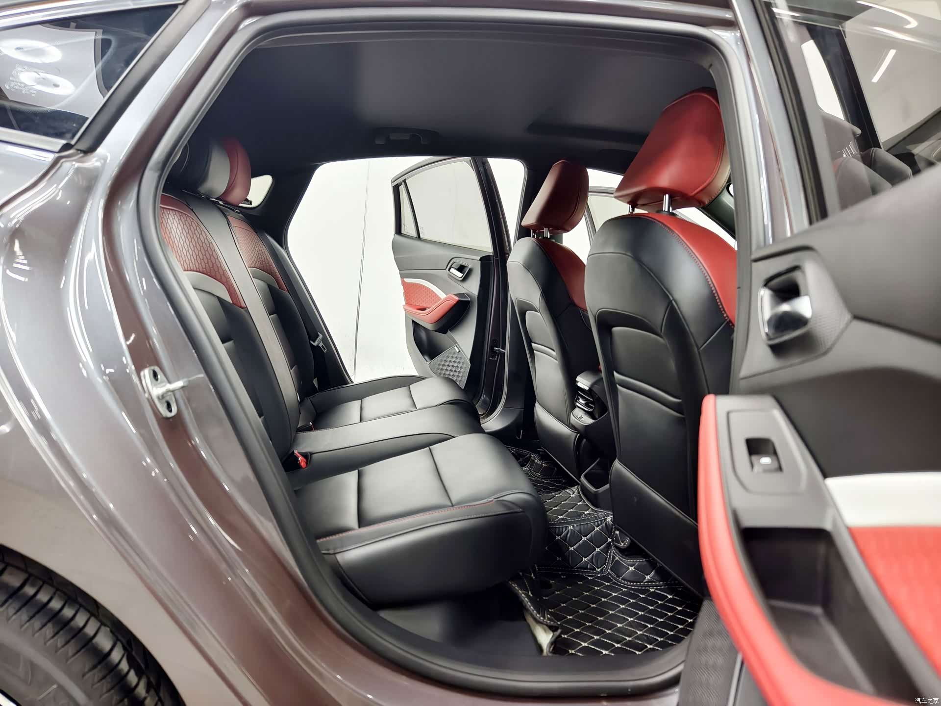 MG MG5, 2020 15