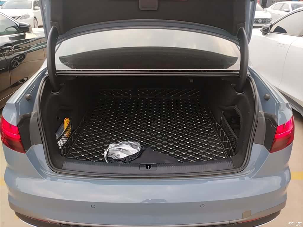 Audi A4L, 2023 19