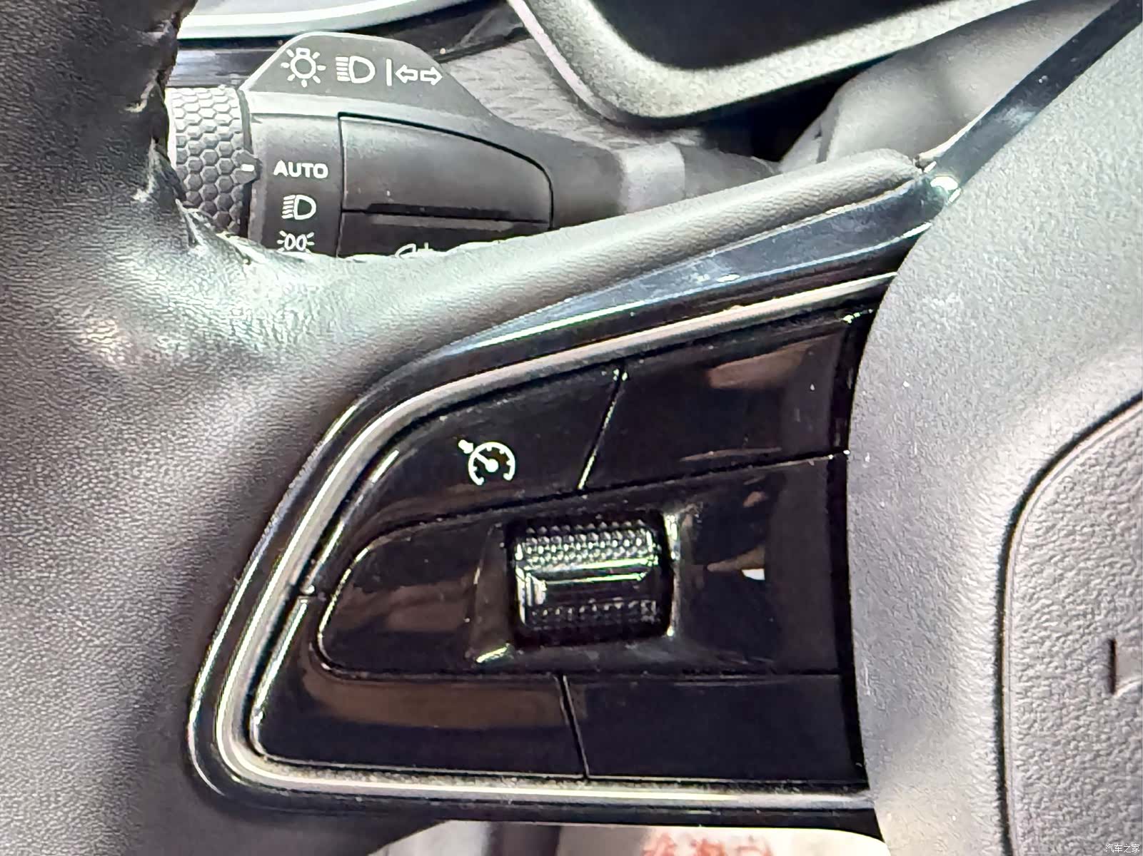 Geely Emgrand, 2022 12