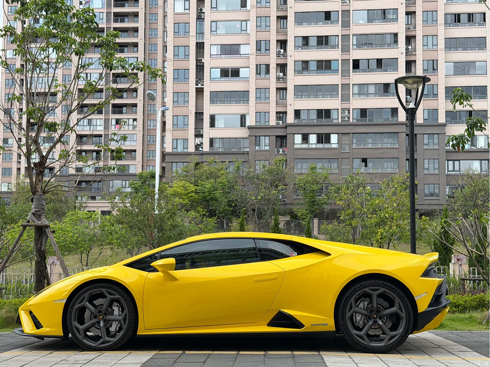 Lamborghini Huracán, 2020 4