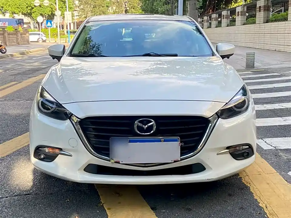 Mazda 3 Angkesaila
