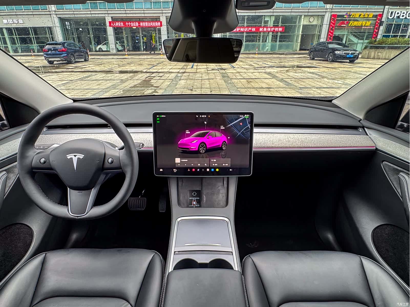 Tesla Model Y, 2024 9