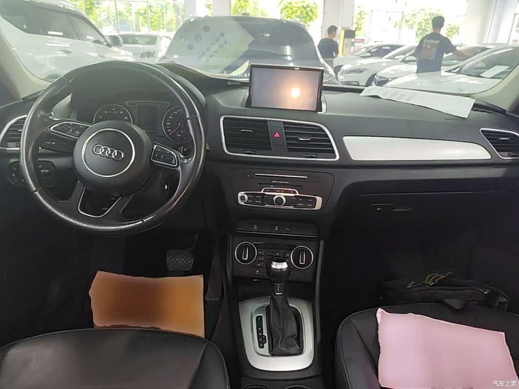 Audi Q3, 2017 10