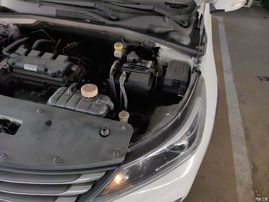 Wuling 310W, 2019 22