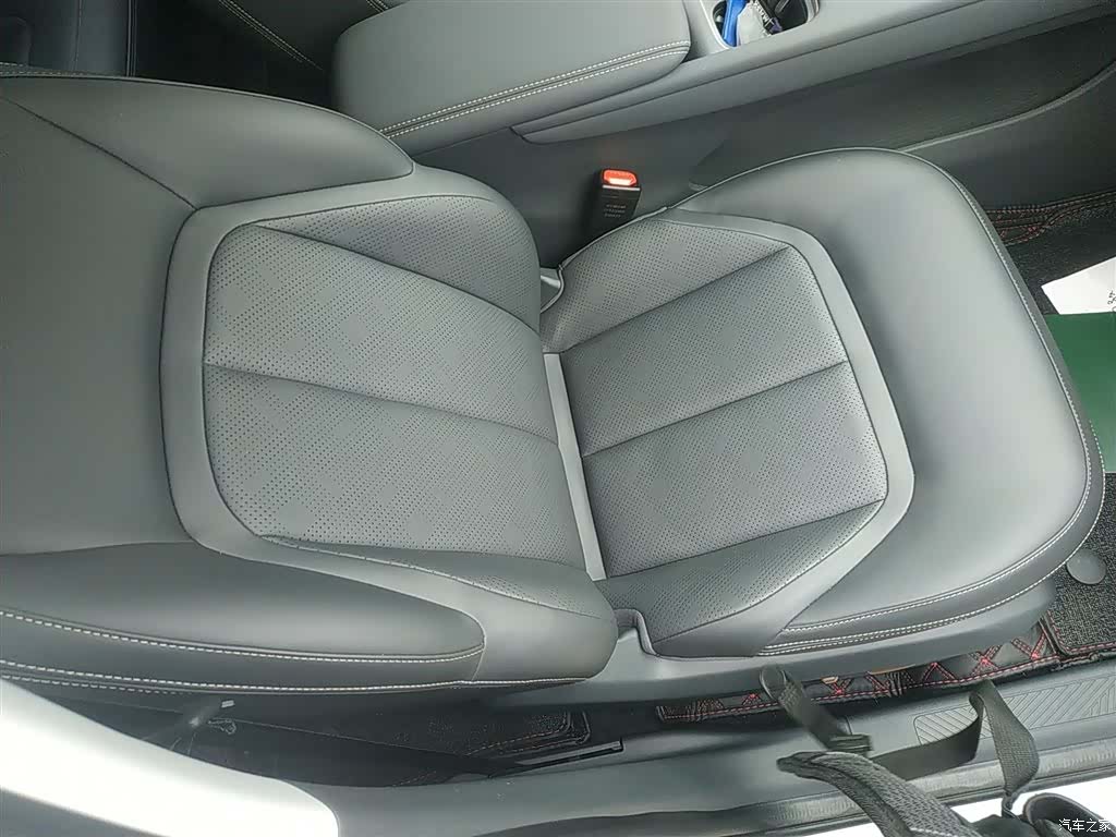 Wuling Starlight, 2025 20