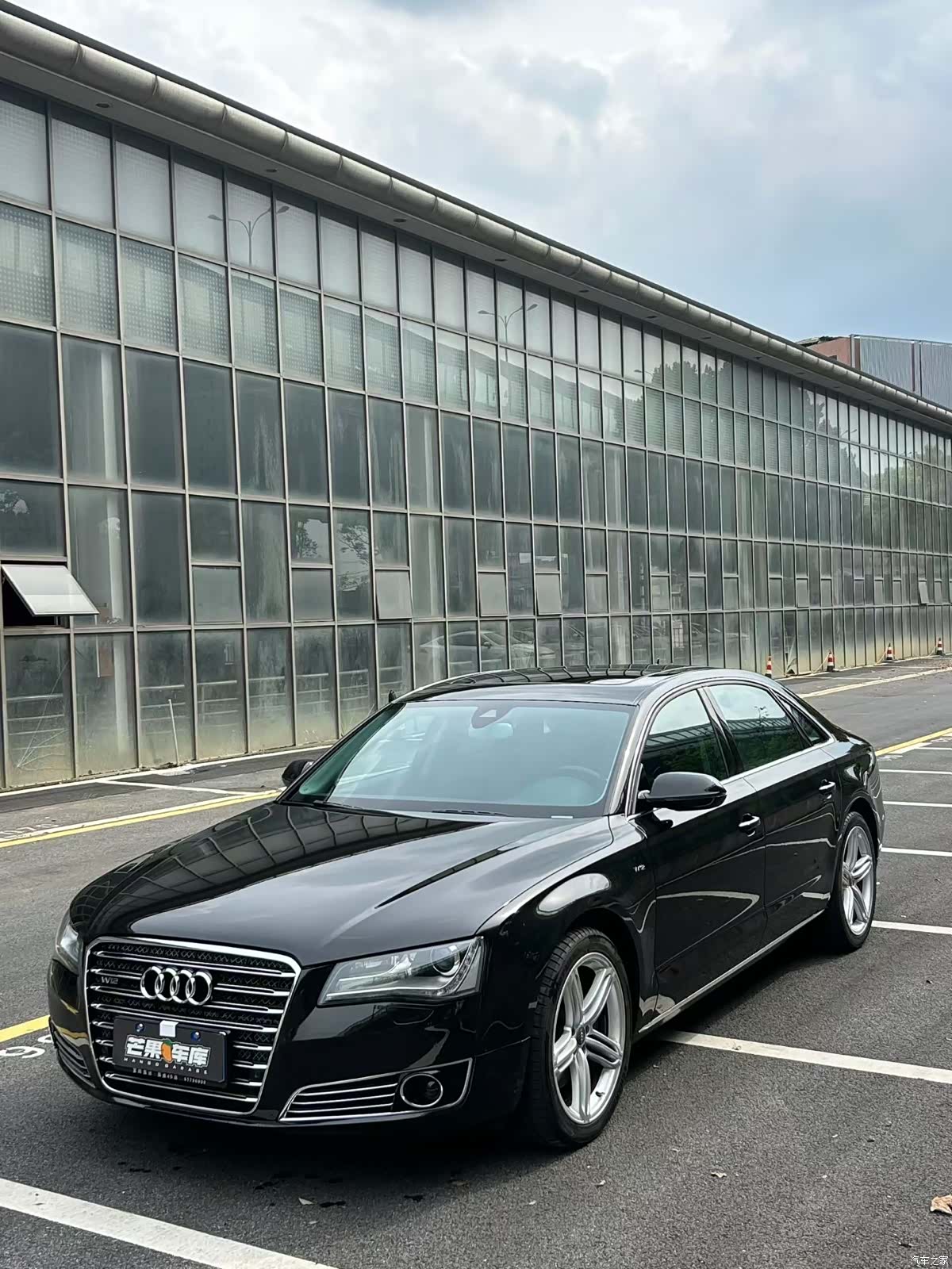 Audi A8L, 2014 1