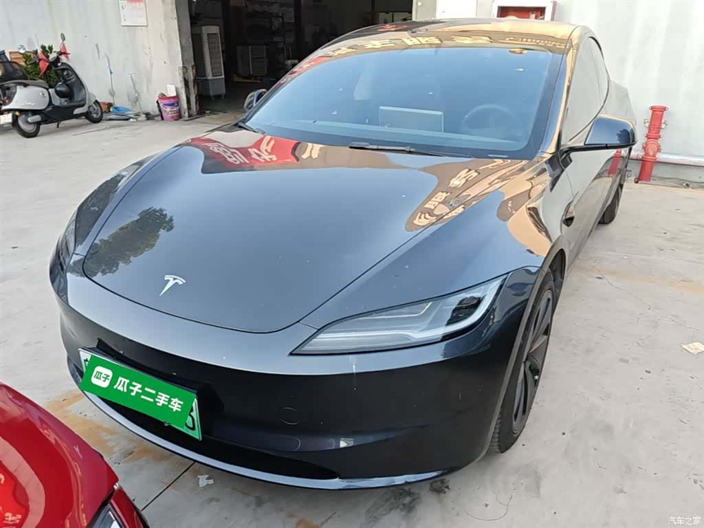Tesla Model 3, 2024 3