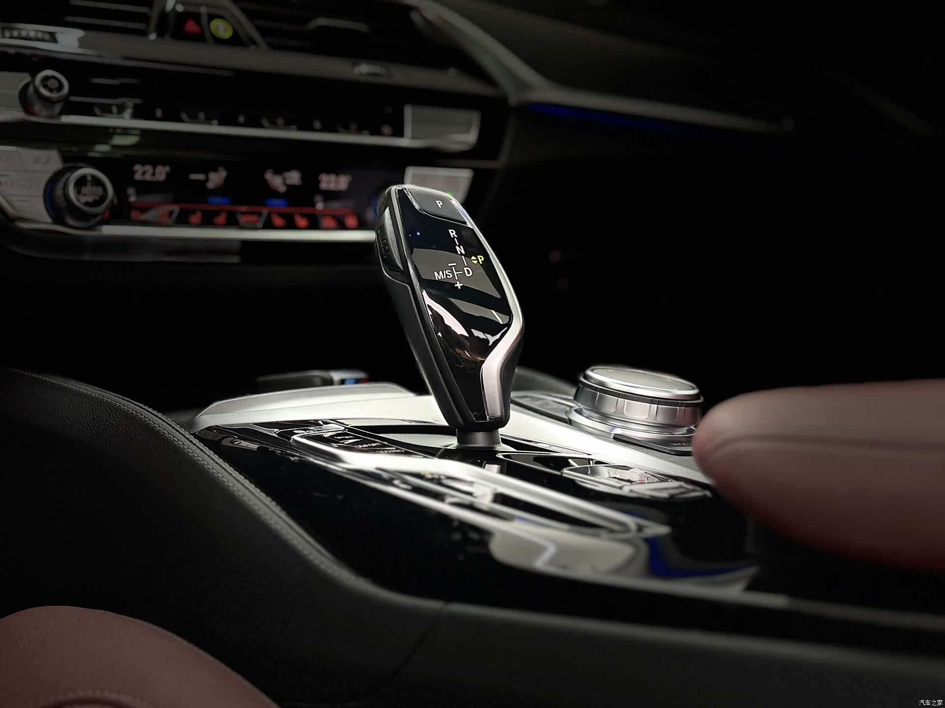 BMW 5 Series, 2022 4