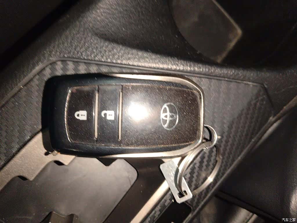 Toyota RAV4, 2016 17