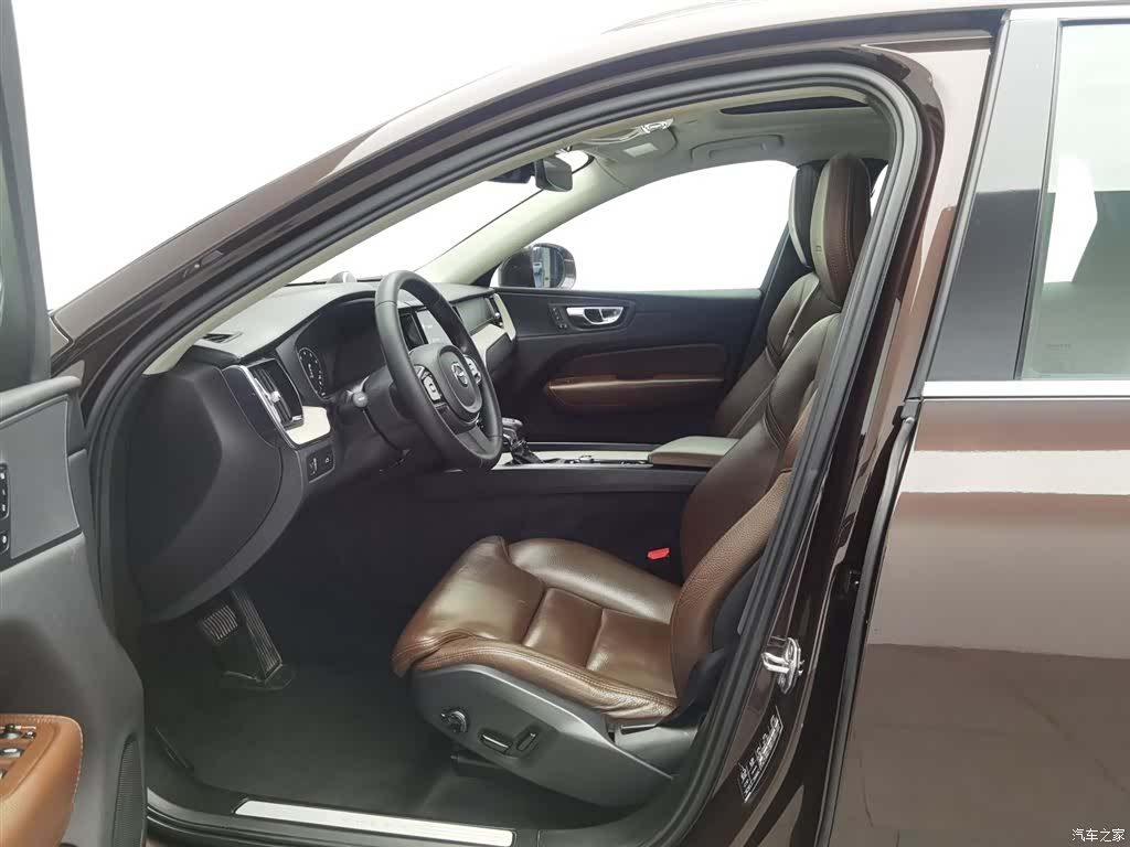 Volvo XC60, 2019 10
