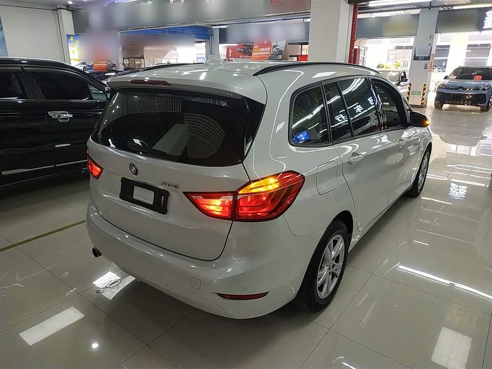 BMW 2 series multifunctional station wagon