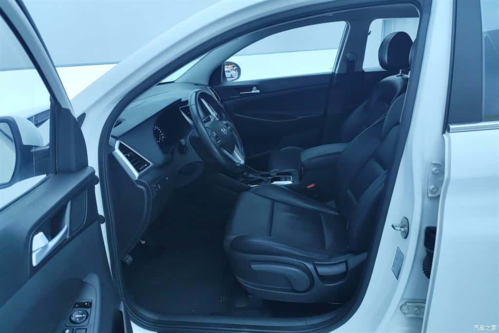 Hyundai Tucson, 2016 9