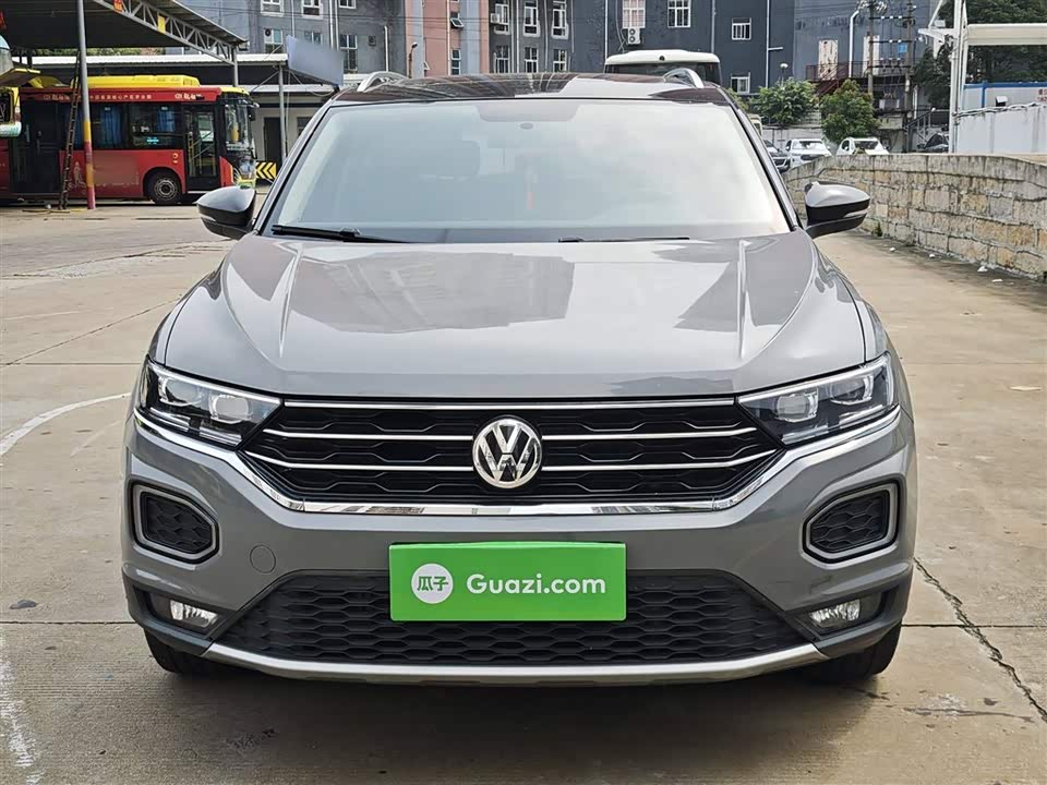 Volkswagen T-ROC exploring Songs