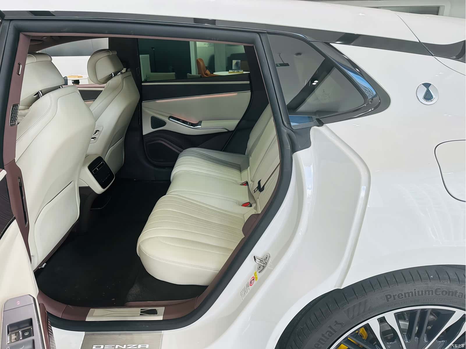 Denza Z9GT, 2025 9