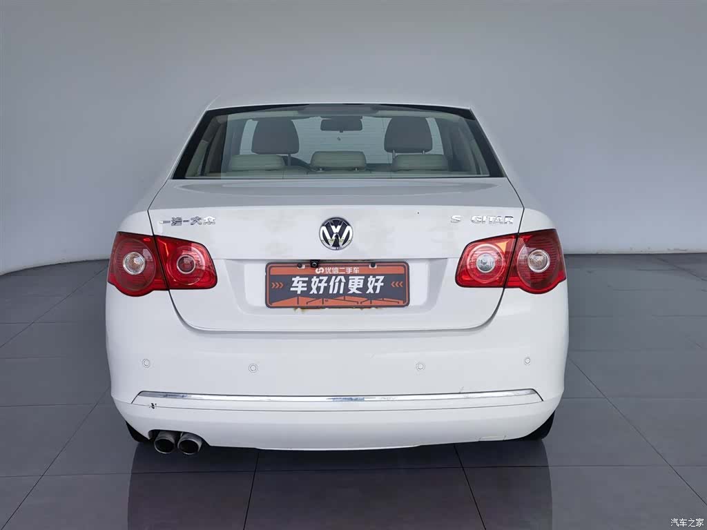 Volkswagen Sagitar, 2011 4