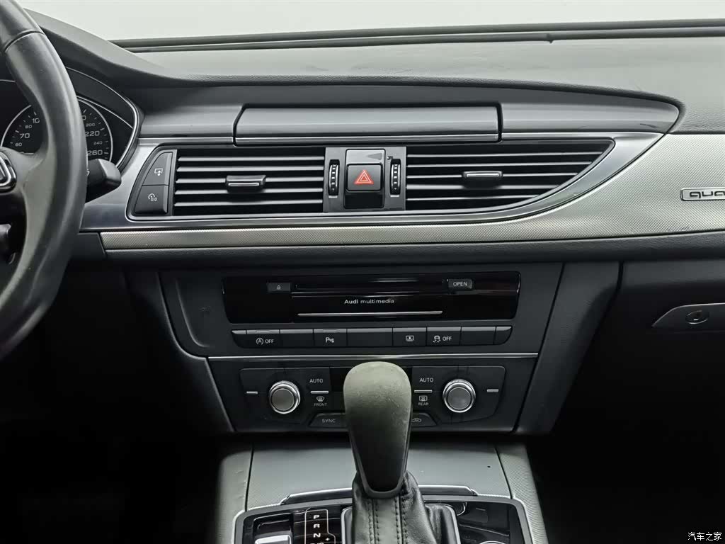 Audi A6L, 2016 12