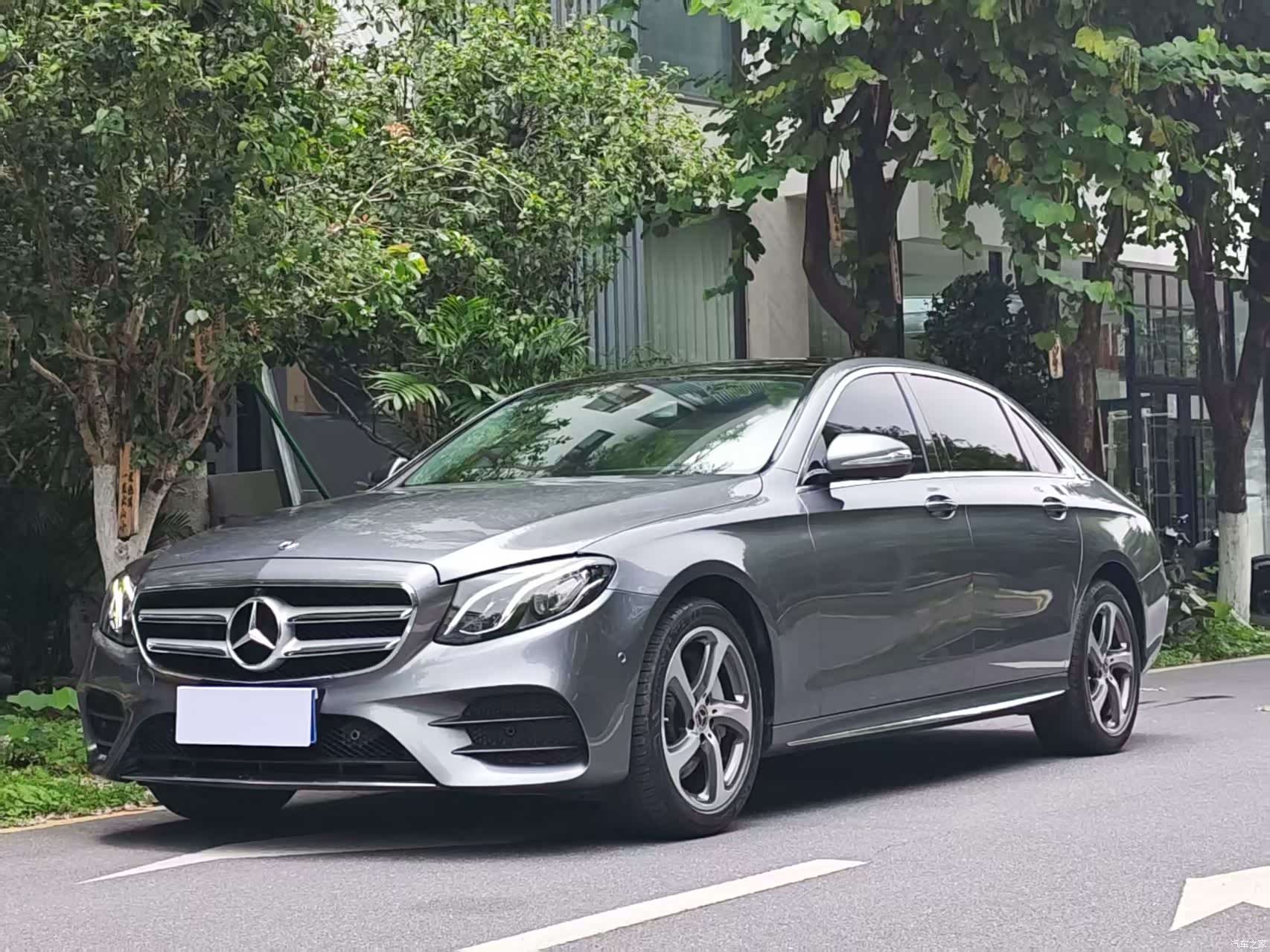 Mercedes-Benz E-Class, 2019 1