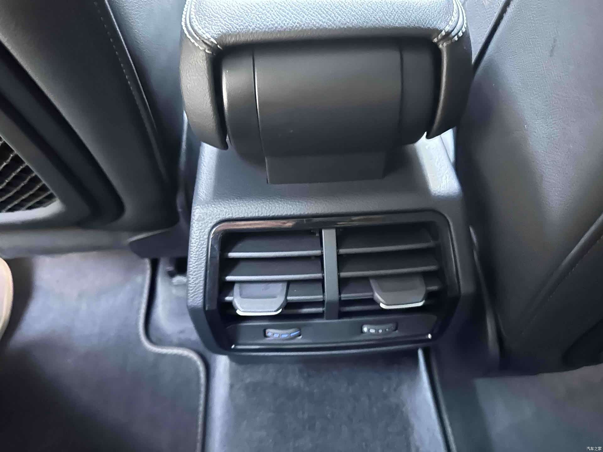 Audi Q3, 2023 19