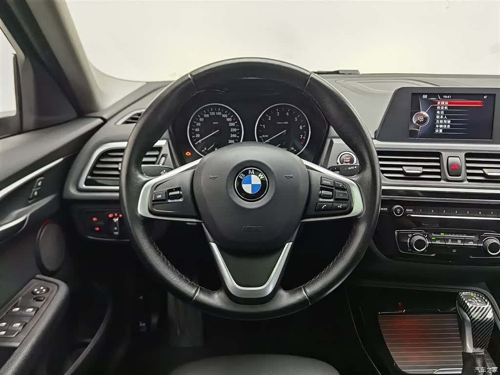 BMW 1 Series, 2017 11