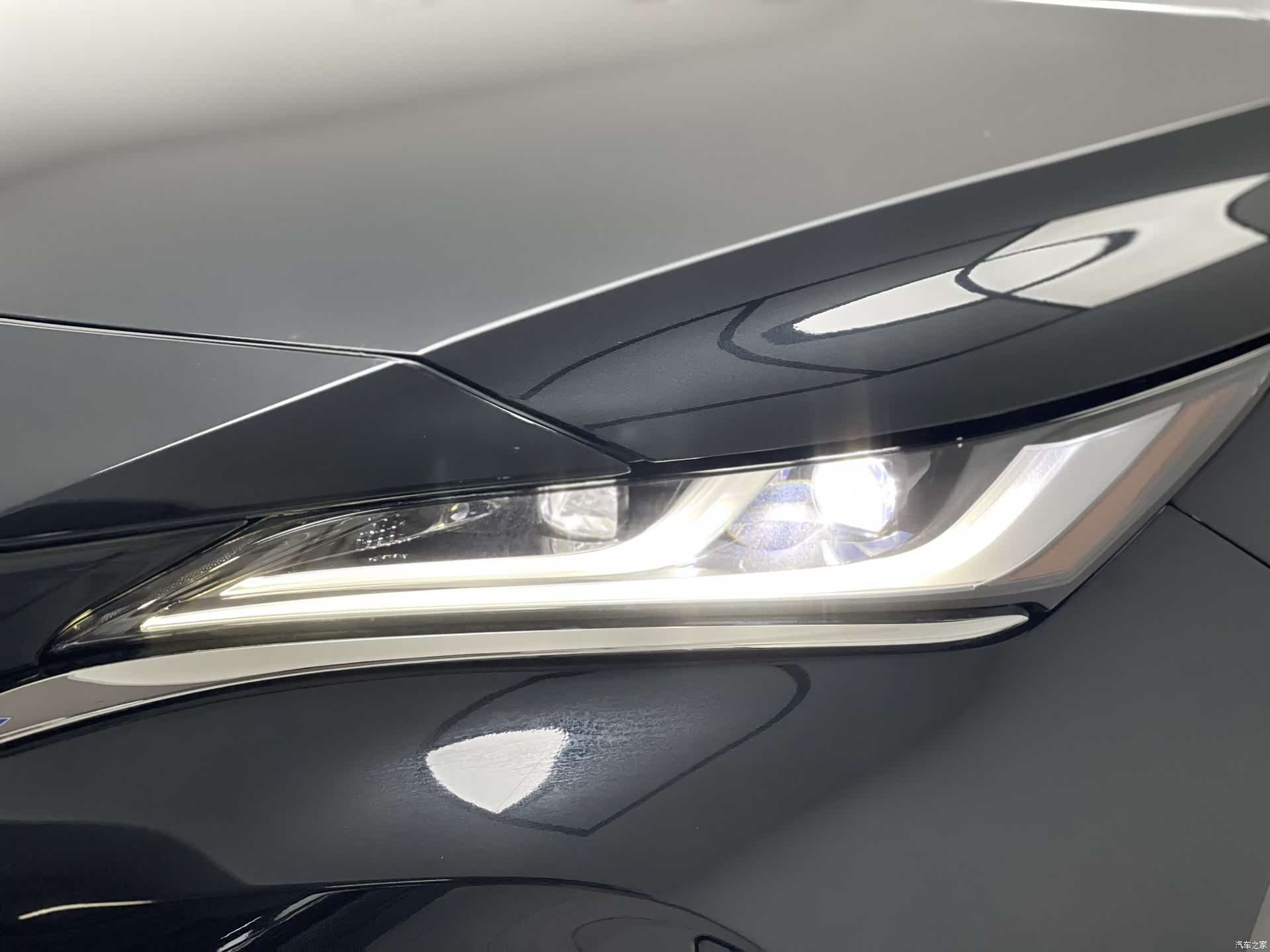 Toyota Harrier, 2023 3
