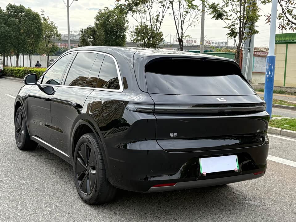 Li Auto Ideal L6