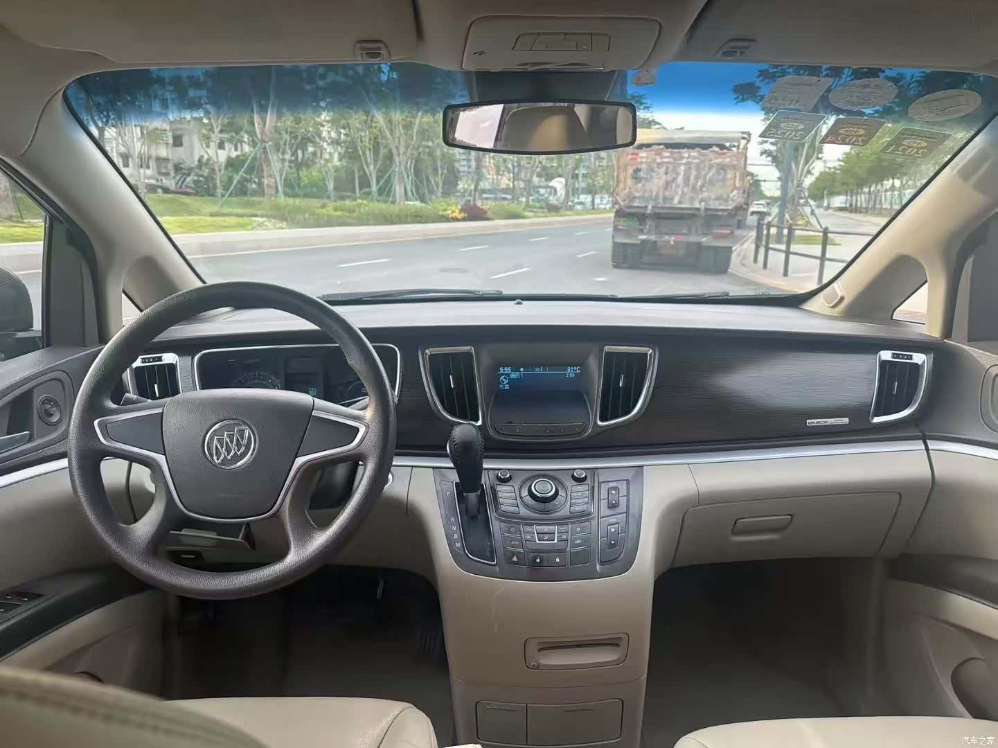 Buick GL8, 2013 15